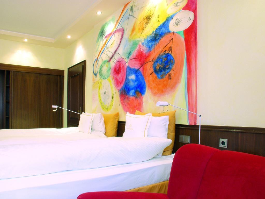 Romantichotel Goldener Karpfen Fulda Zewnętrze zdjęcie